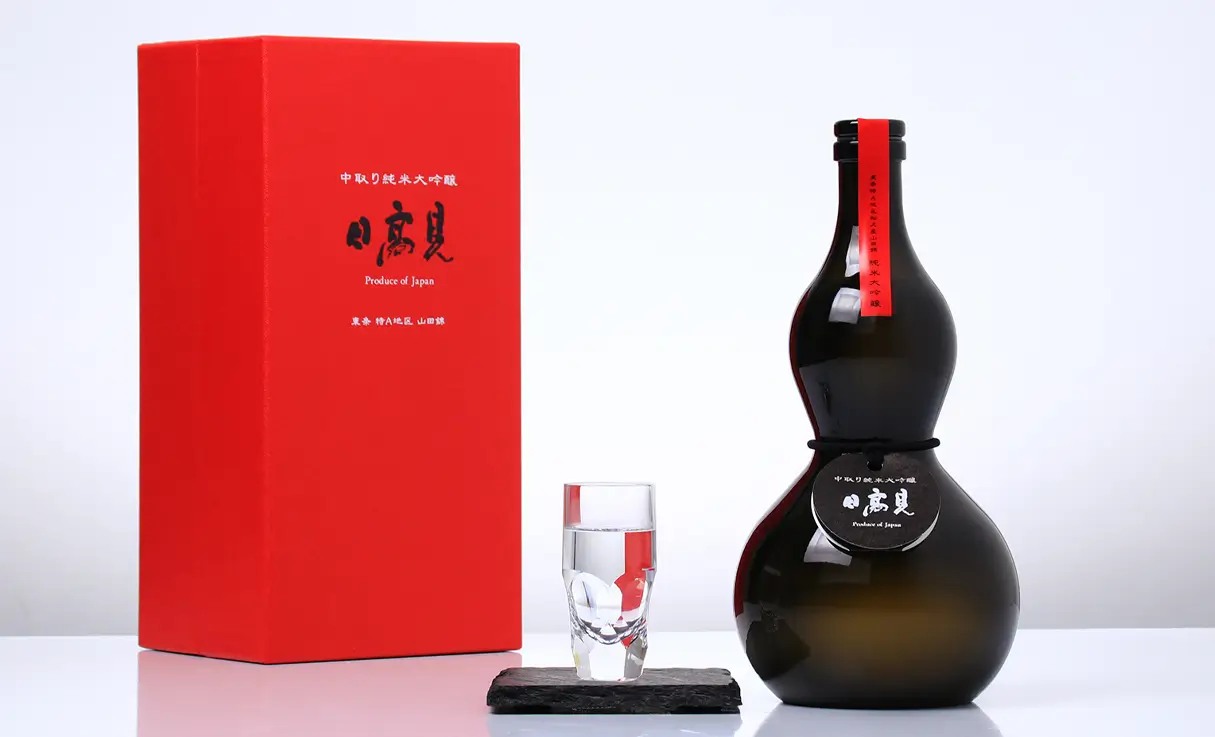 日高見 中取り 純米大吟醸 黒の瓢箪ボトル 720ml | 日高見（平孝酒造） | 酒専門店鍵や